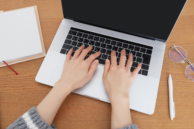 パソコンのイメージ写真