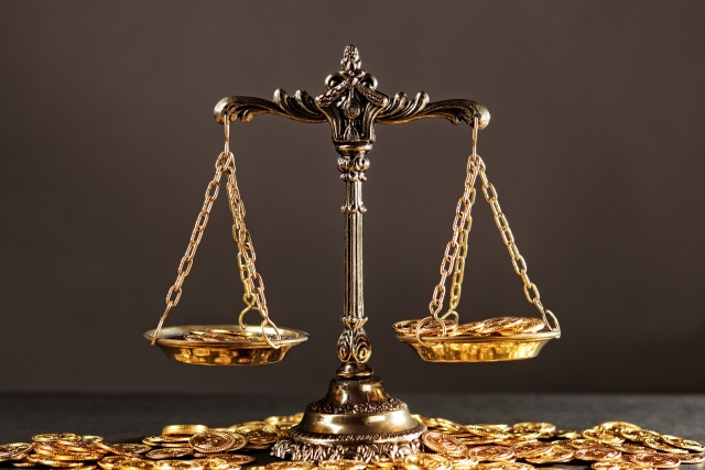 天秤のイメージ写真